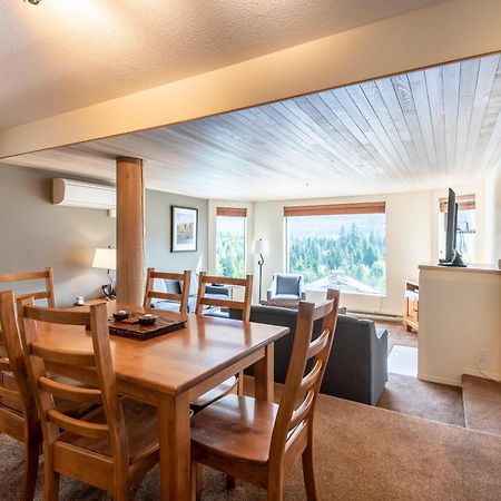 The Ironwood On Blueberry Hill Appartement Whistler Kamer foto