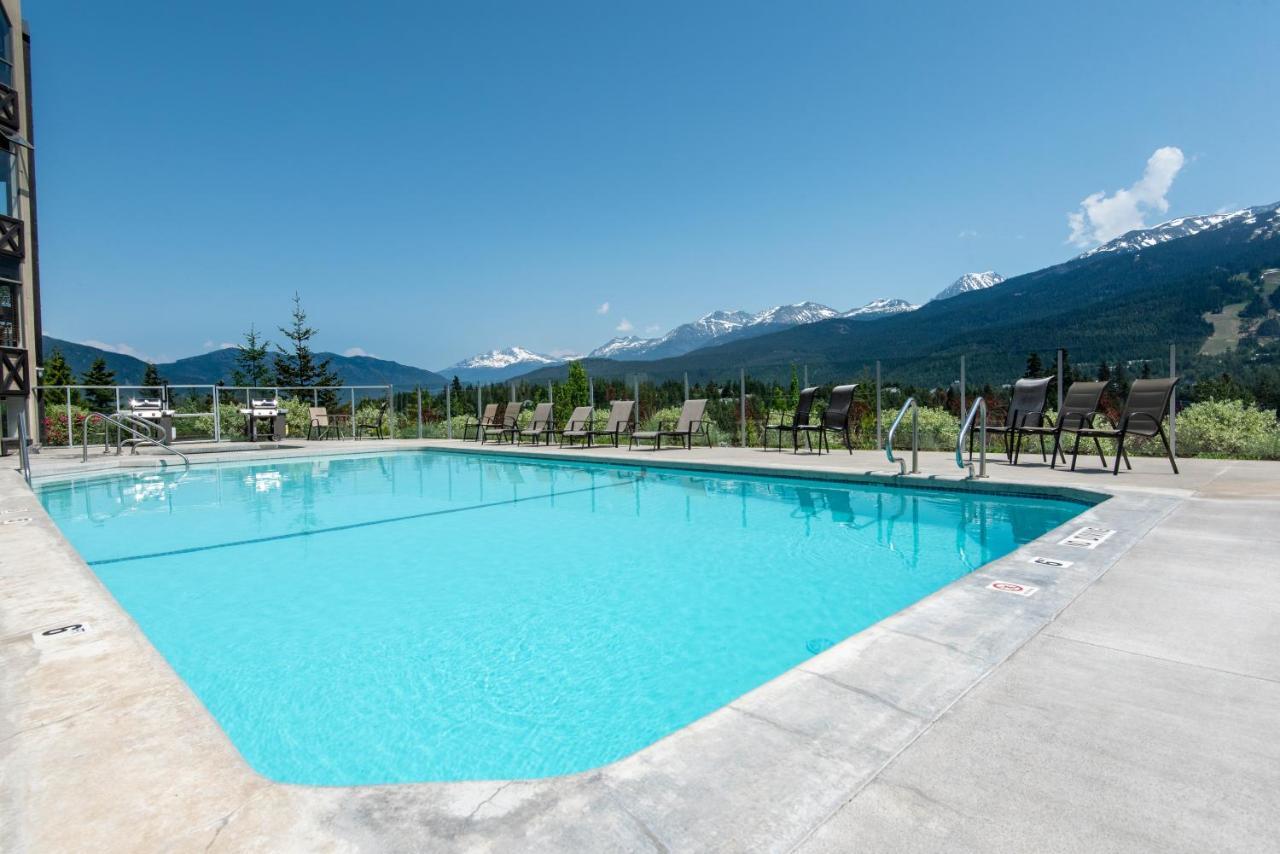 The Ironwood On Blueberry Hill Appartement Whistler Buitenkant foto