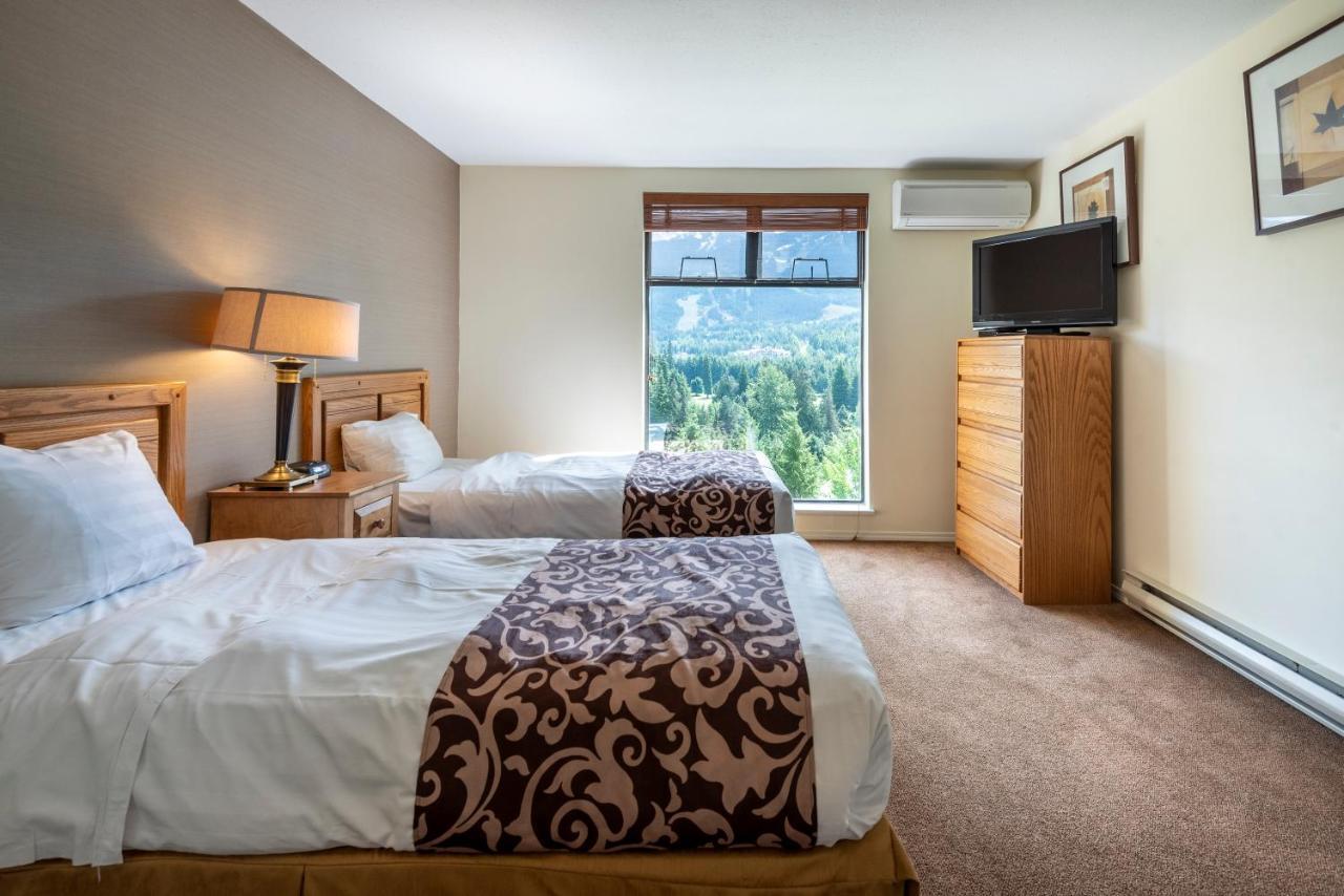 The Ironwood On Blueberry Hill Appartement Whistler Buitenkant foto