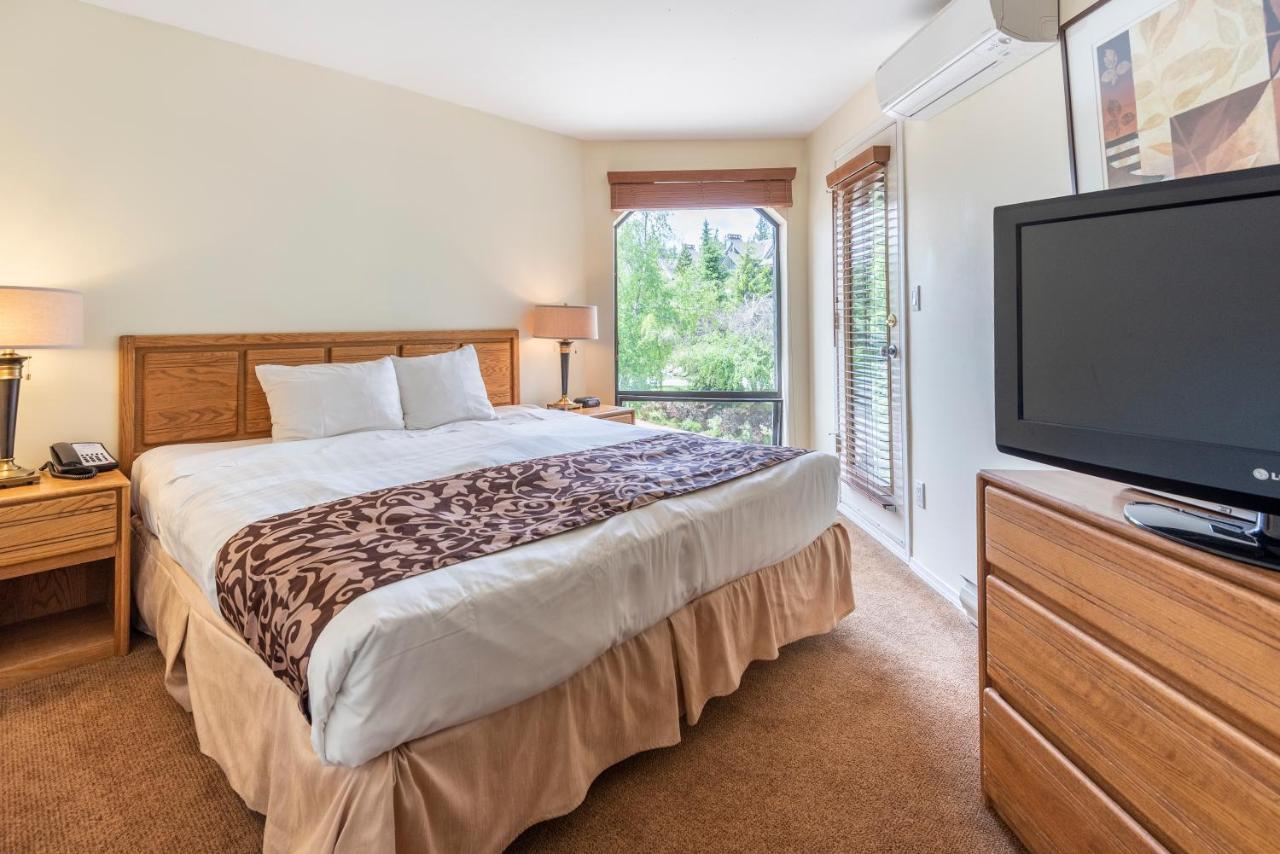 The Ironwood On Blueberry Hill Appartement Whistler Buitenkant foto