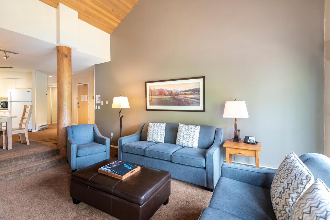 The Ironwood On Blueberry Hill Appartement Whistler Buitenkant foto